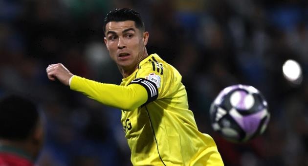 Cristiano Ronaldo cân nhắc tương lai tại Al-Nassr