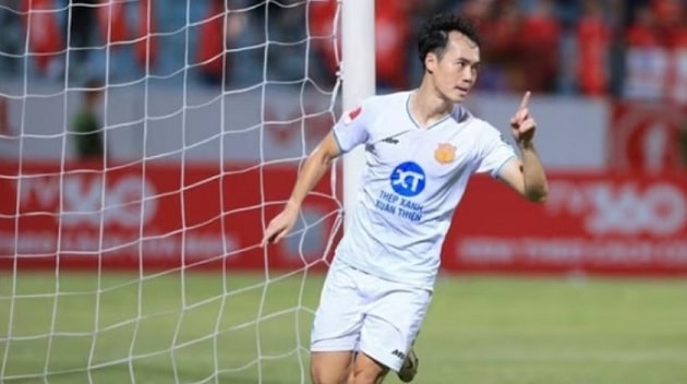 Văn Toàn trở lại tập luyện chuẩn bị cho vòng loại Asian Cup 2027