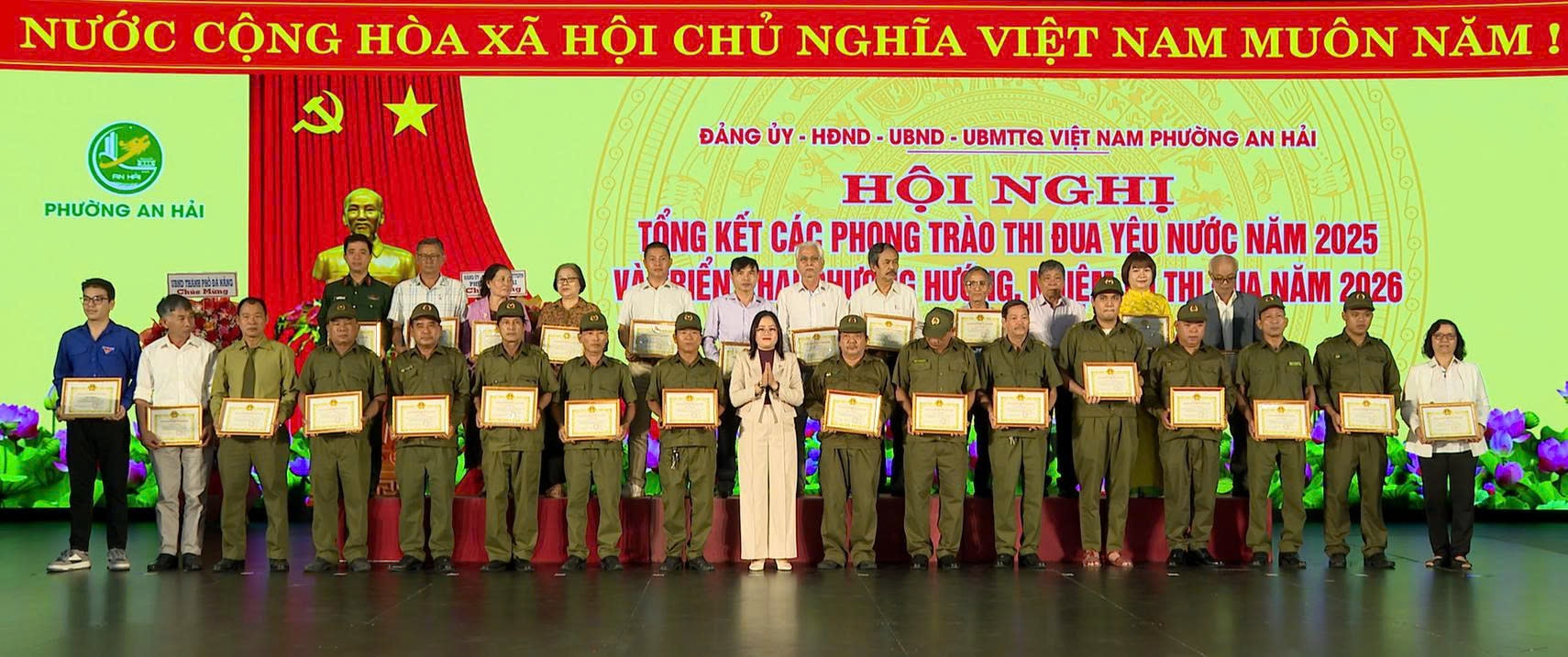 AN HAI NHAN KHEN THUONG123
