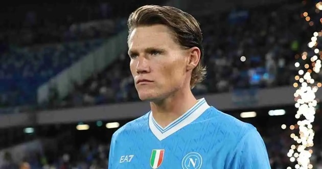 Scott McTominay trở thành nhân tố không thể thay thế trong đội hình của Napoli.