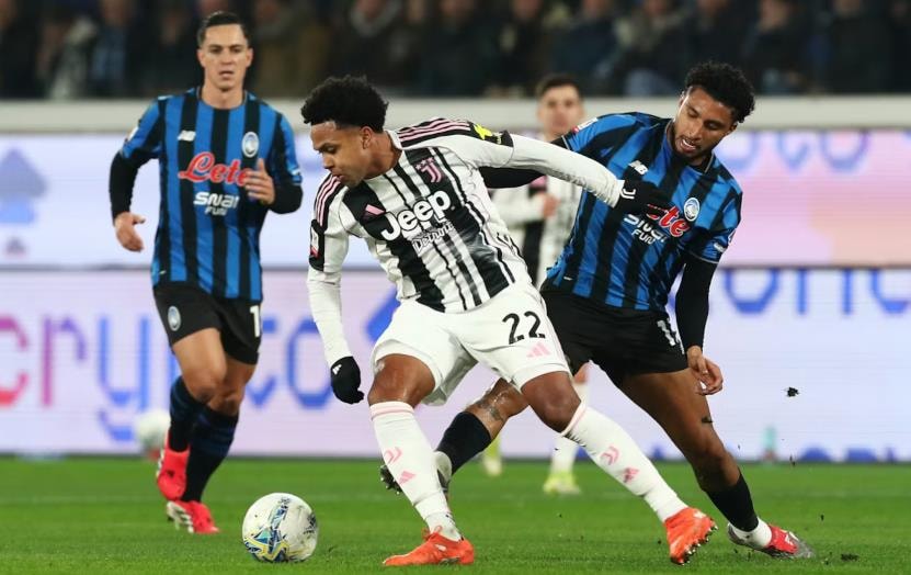 Juventus gặp nhiều khó khăn trước đội chủ nhà Atalanta tại Coppa Italia.