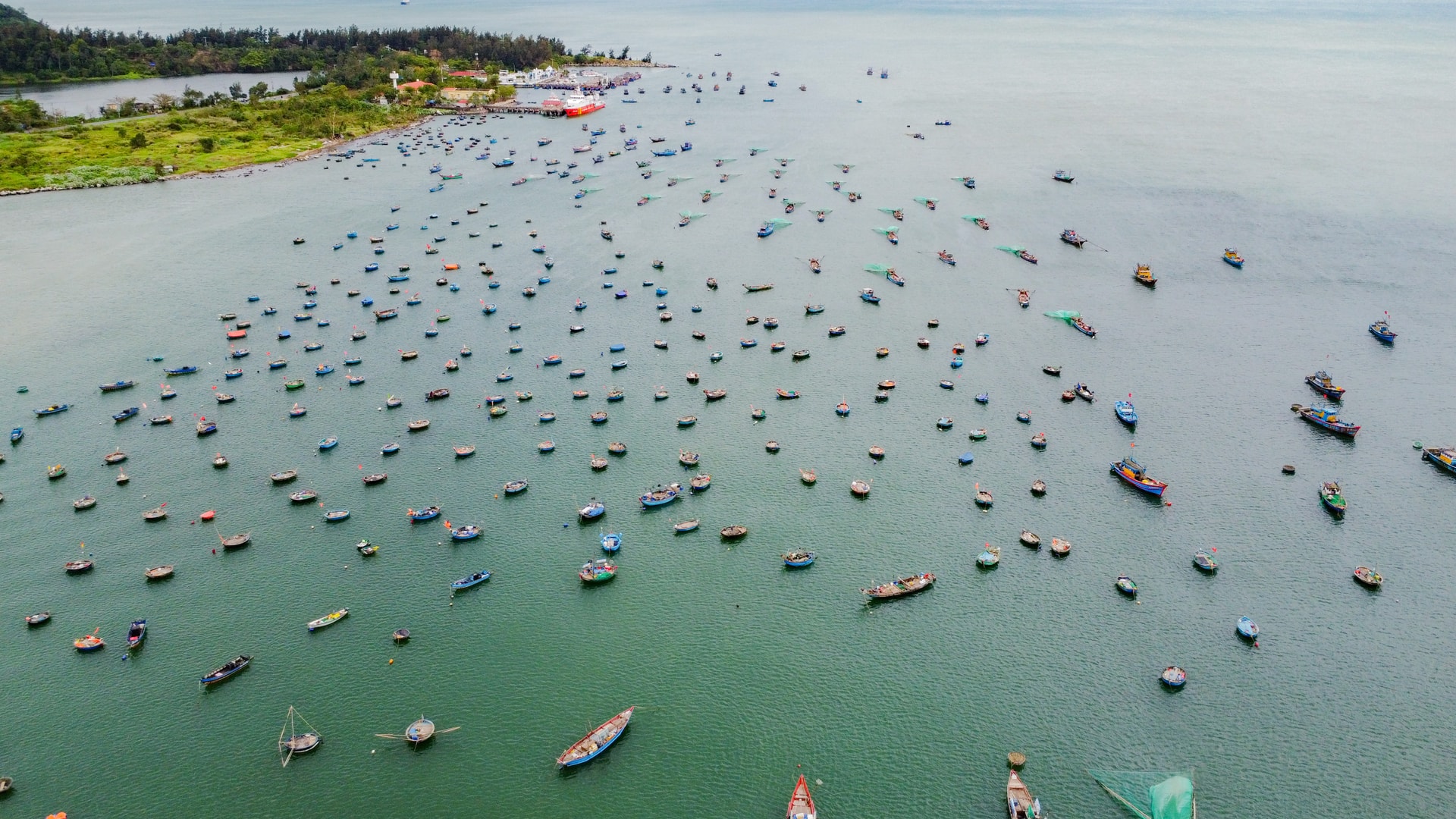 Ngư dân vươn kh