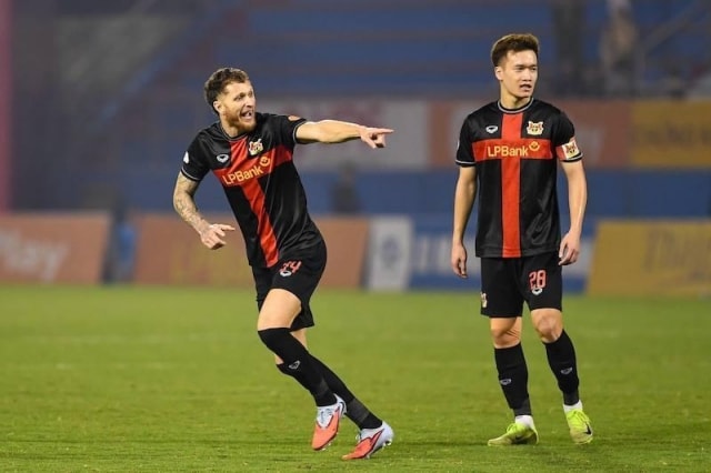 CLB Ninh Bình sở hữu dàn sao đắt giá sau khi thăng hạng V-League.
