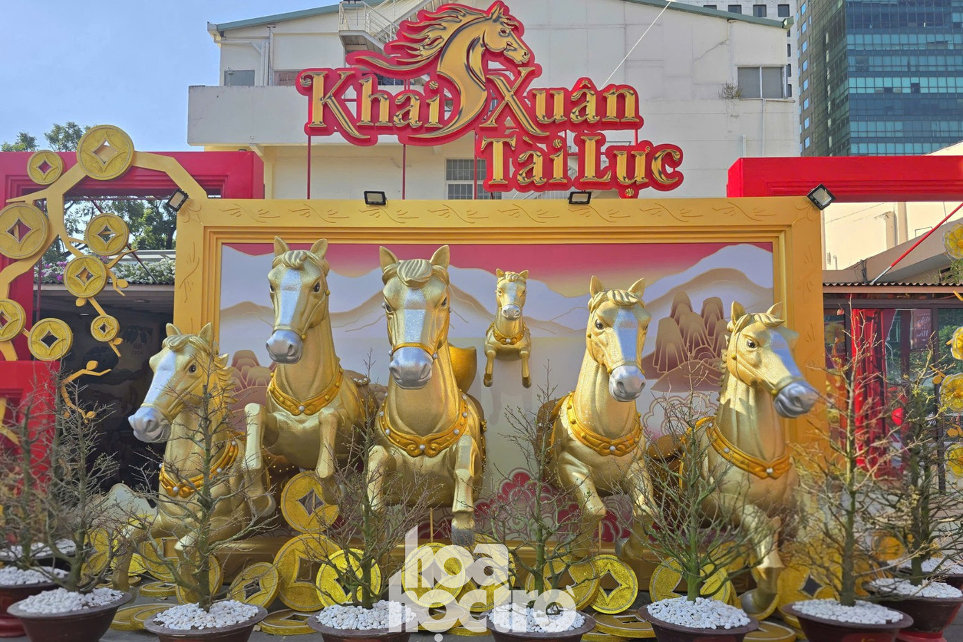 Gia đình ngựa Tết Bính Ngọ