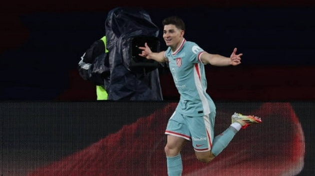 Julian Alvarez trong màu áo Atletico Madrid