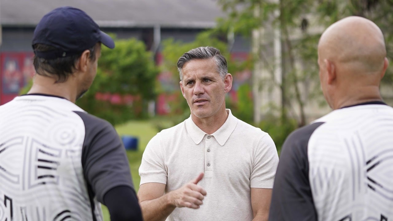 HLV John Herdman chuẩn bị có trận đấu đầu tiên dẫn dắt đội tuyển quốc gia Indonesia tại FIFA Series.