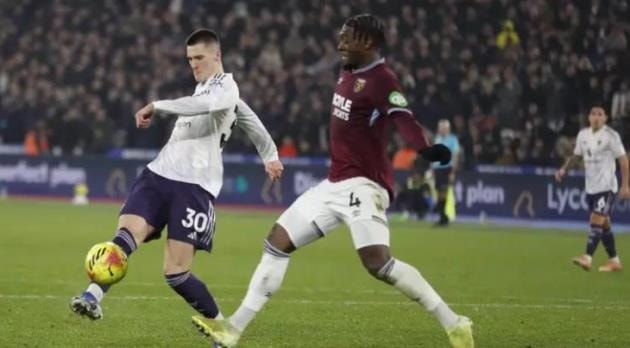 Tiền đạo Benjamin Sesko tỏa sáng giúp Manchester United giành lại 1 điểm quý giá trước West Ham.