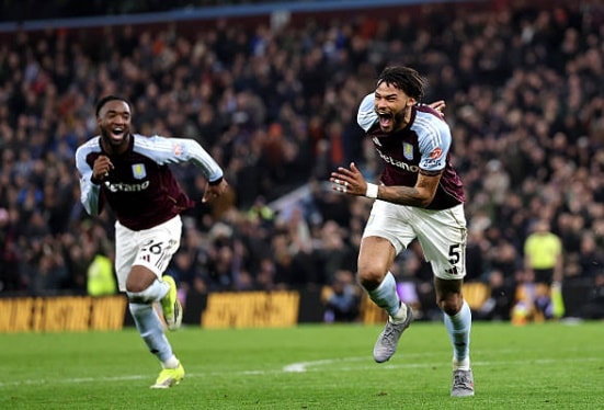 Aston Villa giành chiến thắng nghẹt thở trước Brighton tại Villa Park.
