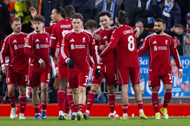Liverpool thắng Brighton 3-0 tại FA Cup.