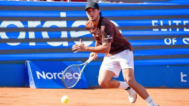 Tay vợt Luciano Darderi thể hiện phong độ cao tại Argentina Open