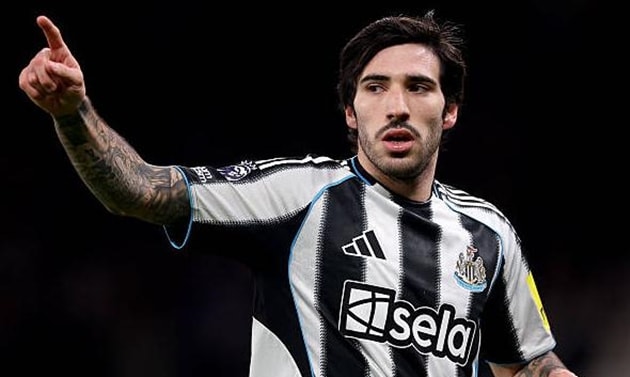 Sandro Tonali là một trong những mục tiêu của Manchester United.
