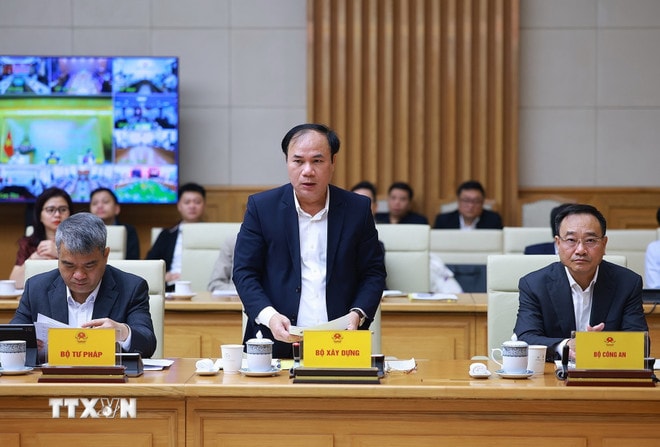 ttxvn-thu-tuong-chu-tri-phien-hop-thu-6-cua-bcd-tu-ve-chinh-sach-nha-o-va-thi-truong-bat-dong-san-3.jpg