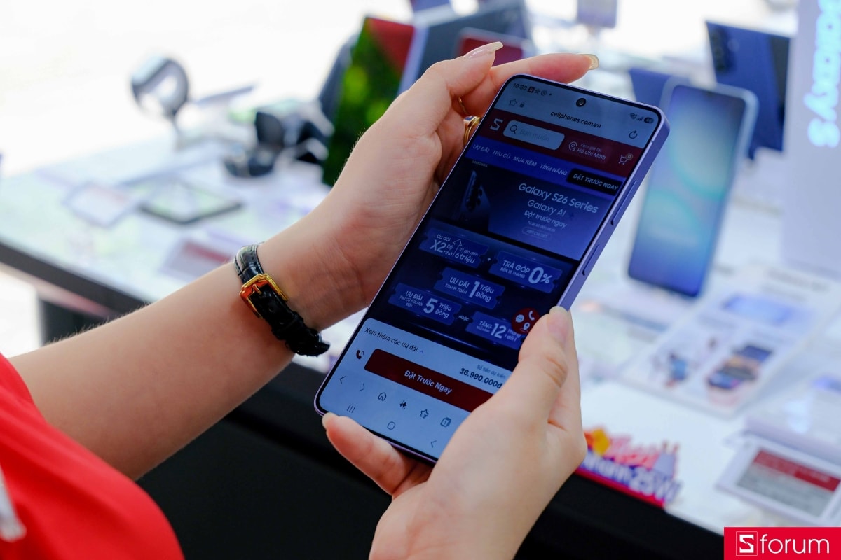 Tính năng Privacy Display trên Galaxy S26 Ultra