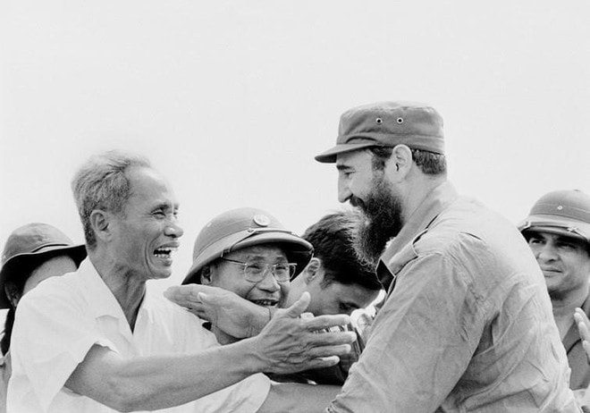 vna-potal-quan-he-viet-nam-cuba-moi-quan-he-doan-ket-dac-biet-hiem-co-trong-quan-he-quoc-te-6688440-585.jpg