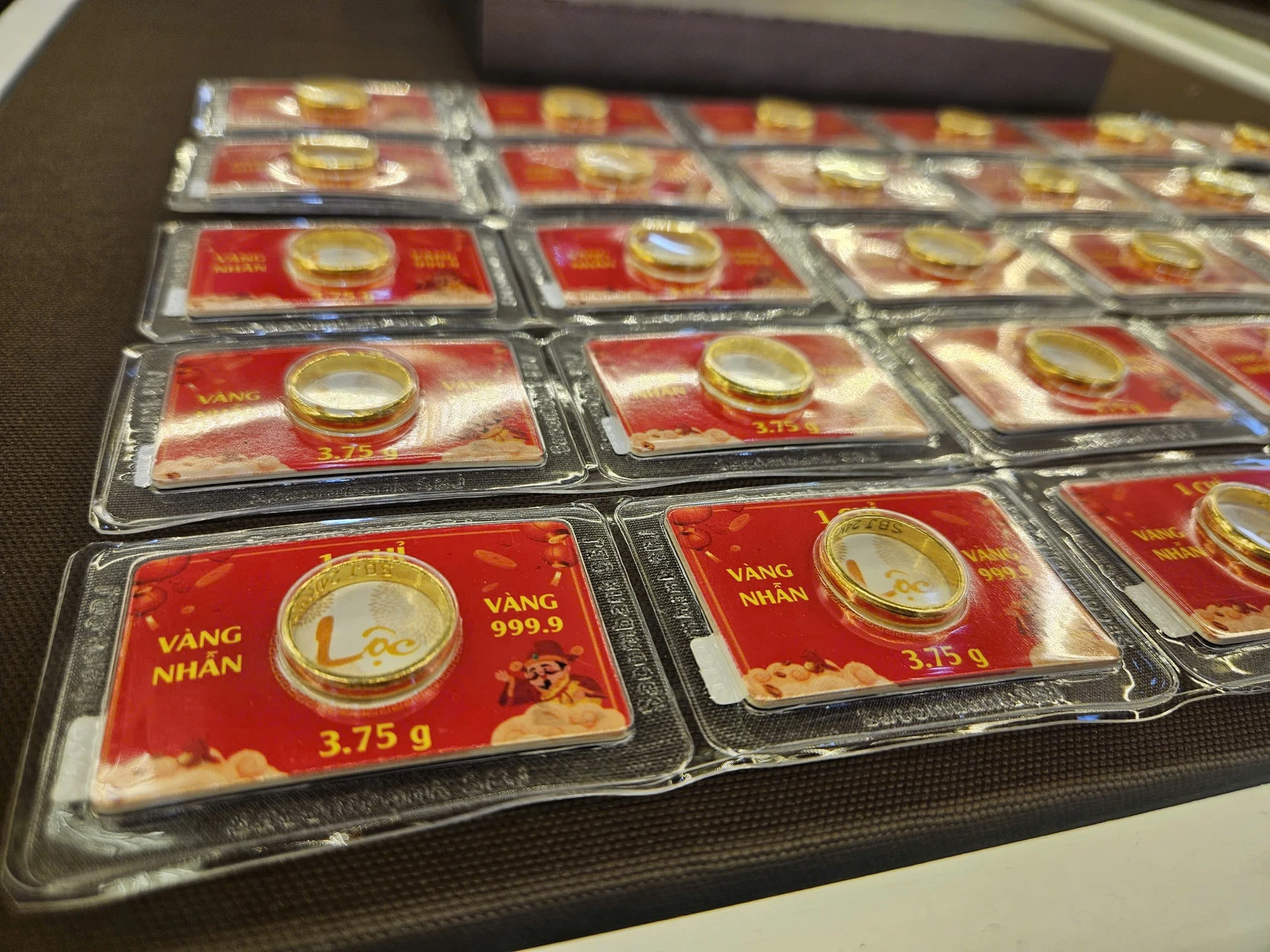 Giá vàng hôm nay 3/3/2026: Giá vàng SJC, giá vàng 24k 9999, vàng thế giới