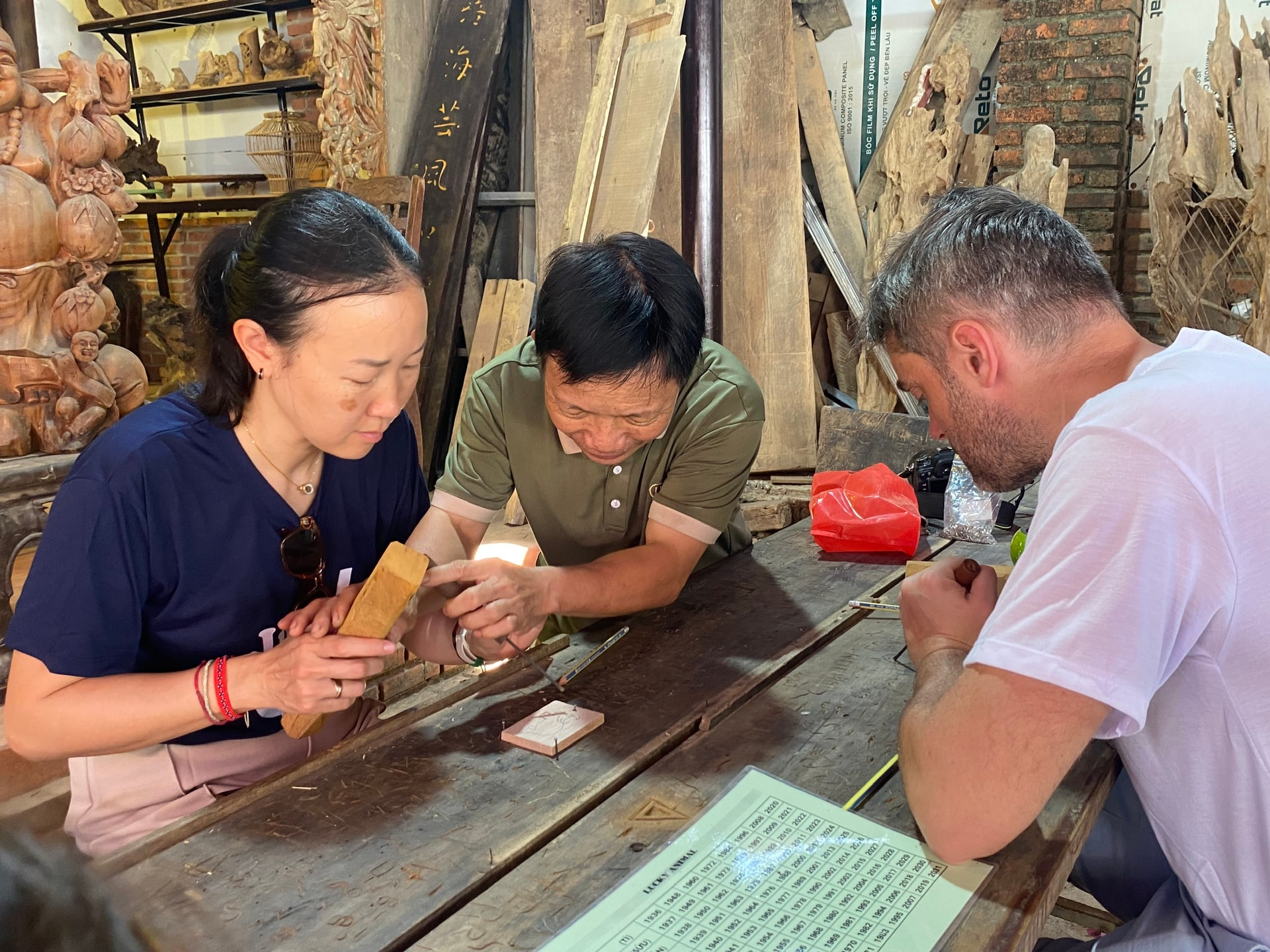 hh1.jpg সম্পর্কে