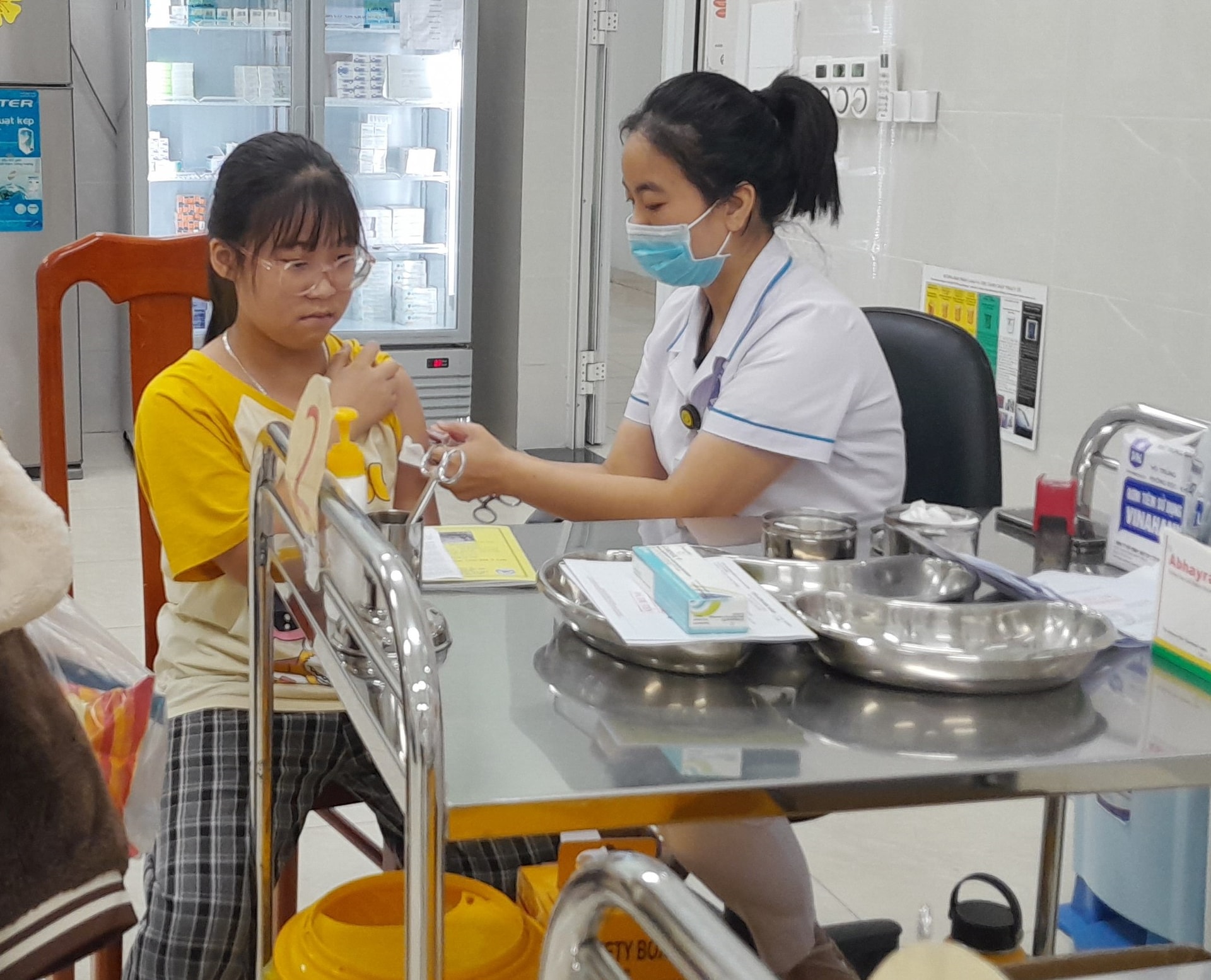 Để chủ động phòng tránh dịch bệnh, người dân cần chủ động thực hiện tiêm chủng đầy đủ và đúng lịch