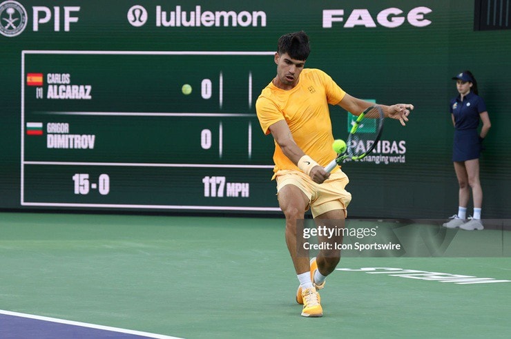 Carlos Alcaraz thi đấu áp đảo trước Grigor Dimitrov tại Indian Wells 2026