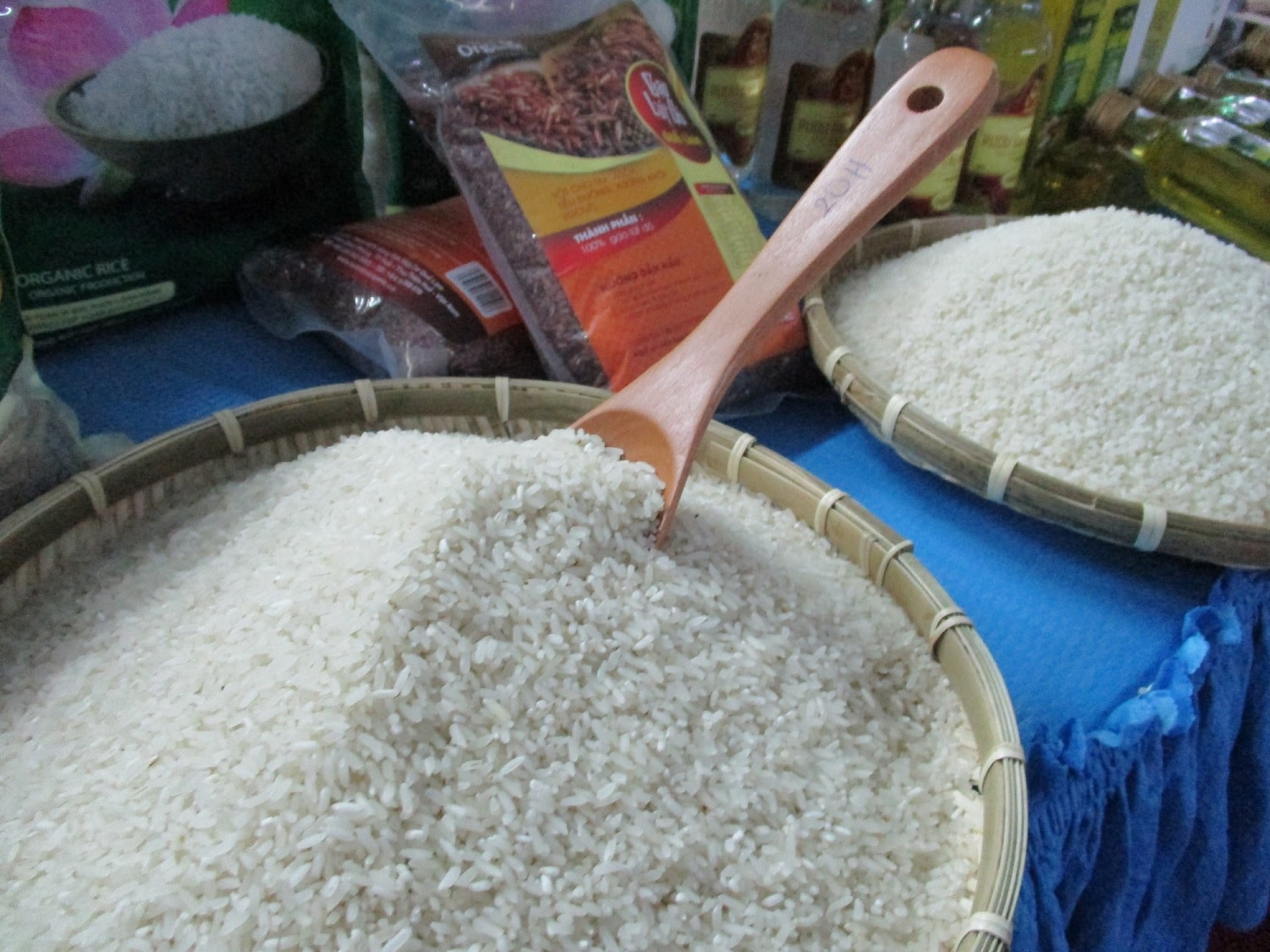 Thị trường lúa gạo Đồng bằng sông Cửu Long giao dịch chậm