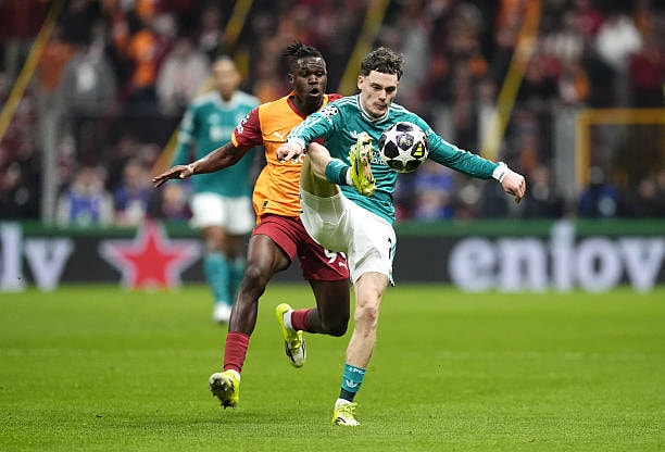 Florian Wirtz bỏ lỡ cơ hội ghi bàn sớm cho Liverpool