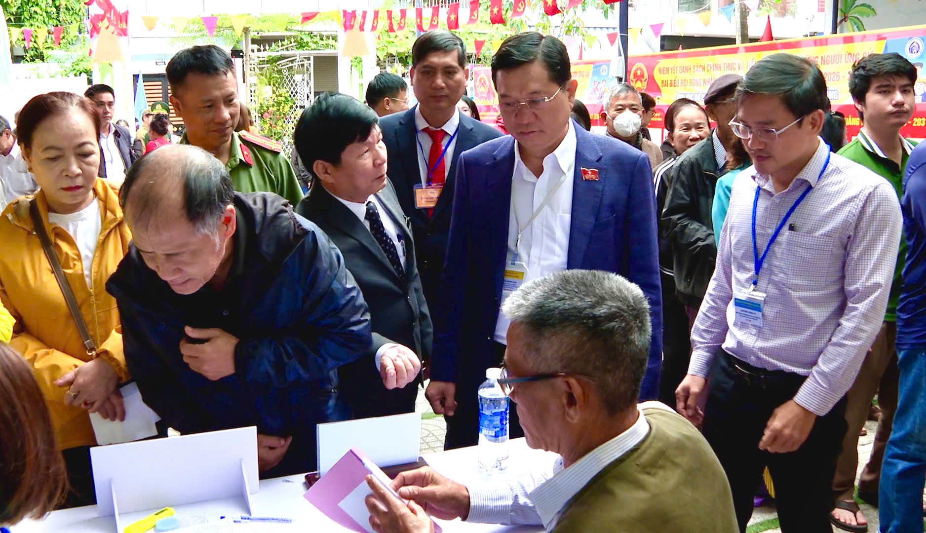 ANH SƠN KIỂM TRA