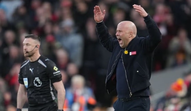 Liverpool của Slot lỡ cơ hội chen chân vào top 4.