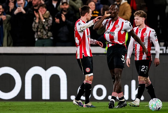 Kayode ghi bàn mở tỷ số cho Brentford trước Wolves