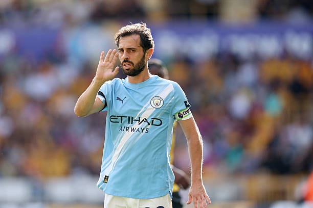 Bernardo Silva thi đấu bên cạnh những đồng đội mới tại Man City