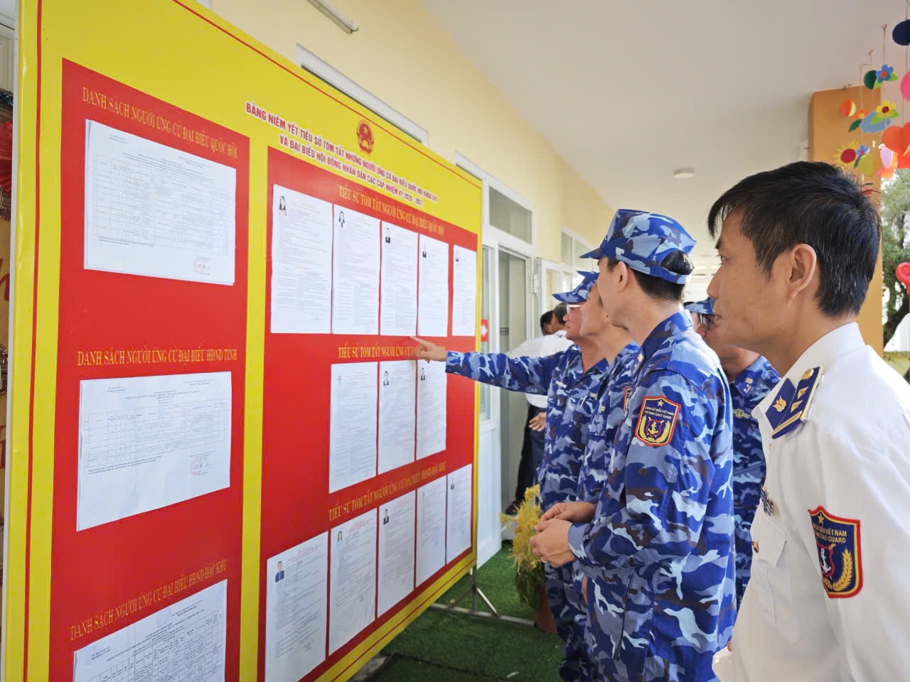 Ngày hội non sông và trọng trách trước Nhân dân- Ảnh 12. Ngày hội non sông và trọng trách trước Nhân dân- Ảnh 12.