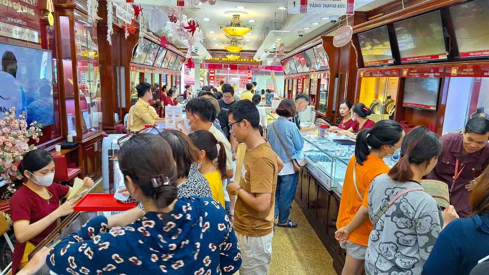 Cập nhật giá vàng chốt phiên 20/3/2026: SJC tăng 600.000 đồng, lên 176,1 triệu đồng