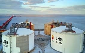 Tàu nhập khẩu LPG cập cảng đảm bảo nguồn cung nội địa