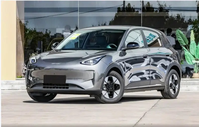 Chi tiết nội thất Geely EX2