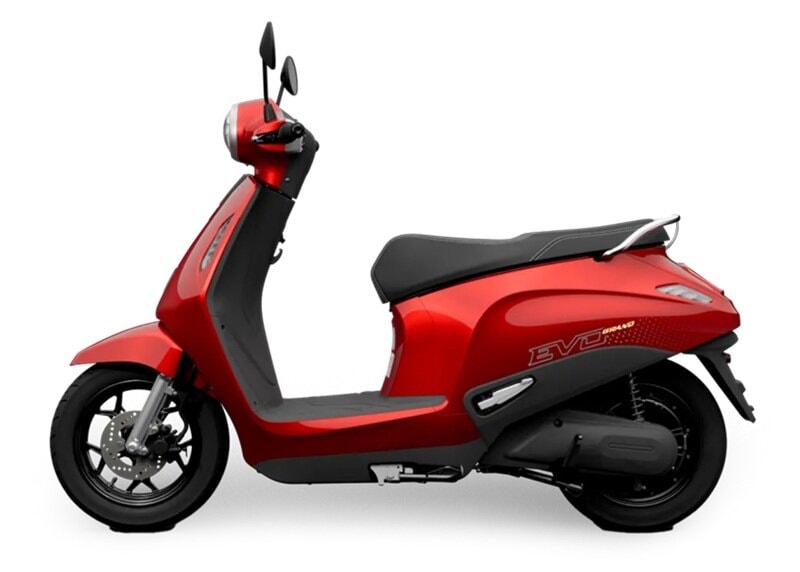 Xe máy điện VinFast Evo Grand pin khủng