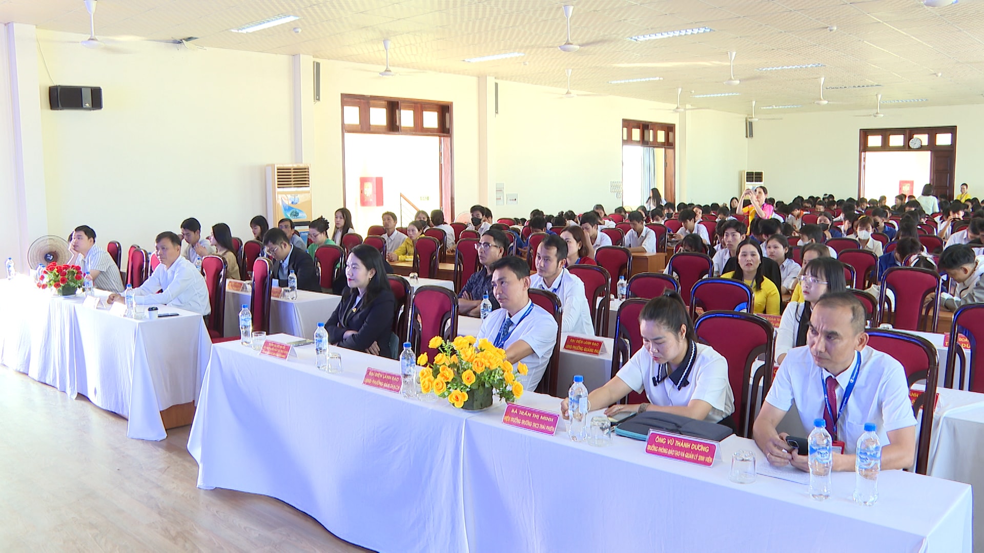 TU VAN HUONG NGHIEP TUYEN DUNG VÀ KY KET HOP TA DAO TAO TOAN DIEN - LIEN MINH HTX.00_02_52_00.Still002