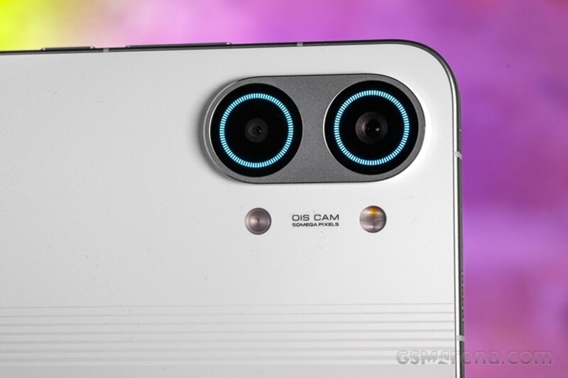 Vòng LED thông minh trên cụm camera của POCO X8 Pro Max