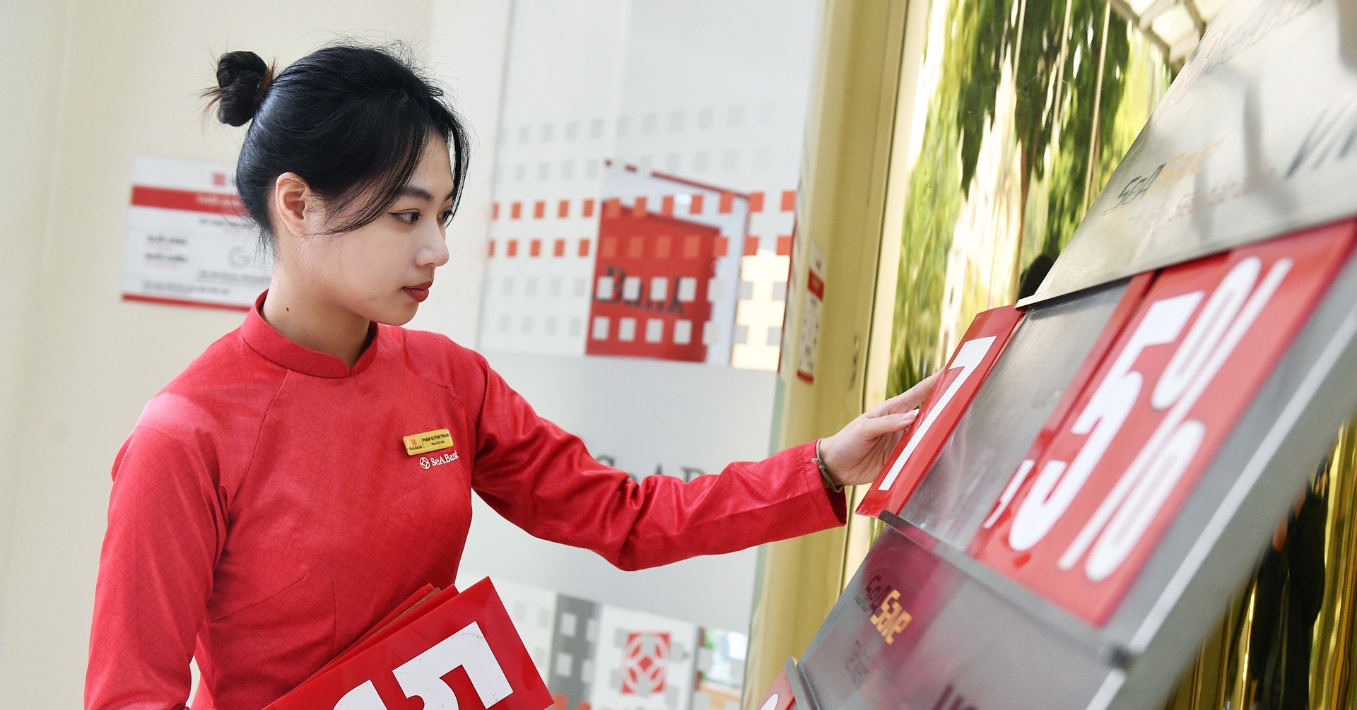 Lãi suất huy động tại các ngân hàng đồng loạt tăng mạnh trong tháng 3/2026