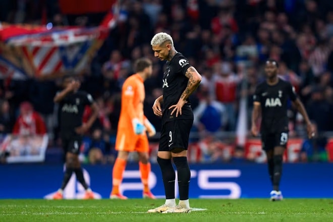 Tottenham đang đối mặt với nguy cơ xuống hạng sau chuỗi phong độ bết bát.