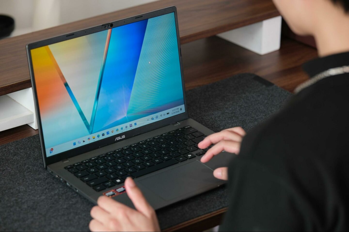 ASUS Vivobook S14 (M3407GA) – Laptop OLED mỏng nhẹ, hỗ trợ nâng cấp với mức giá hợp lý
