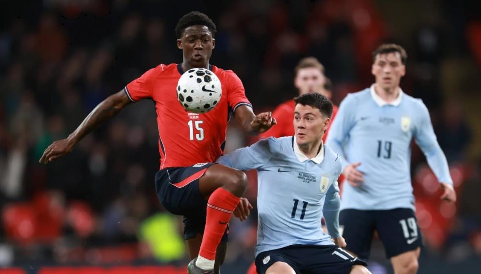 Manchester United từng suýt để mất thêm một tài năng trẻ là Kobbie Mainoo.