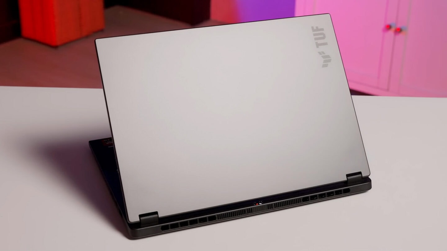 TUF Gaming A14 (2026) có thiết kế mỏng nhẹ chỉ 1,48kg nhưng sở hữu cấu hình Hybrid AI mạnh mẽ.