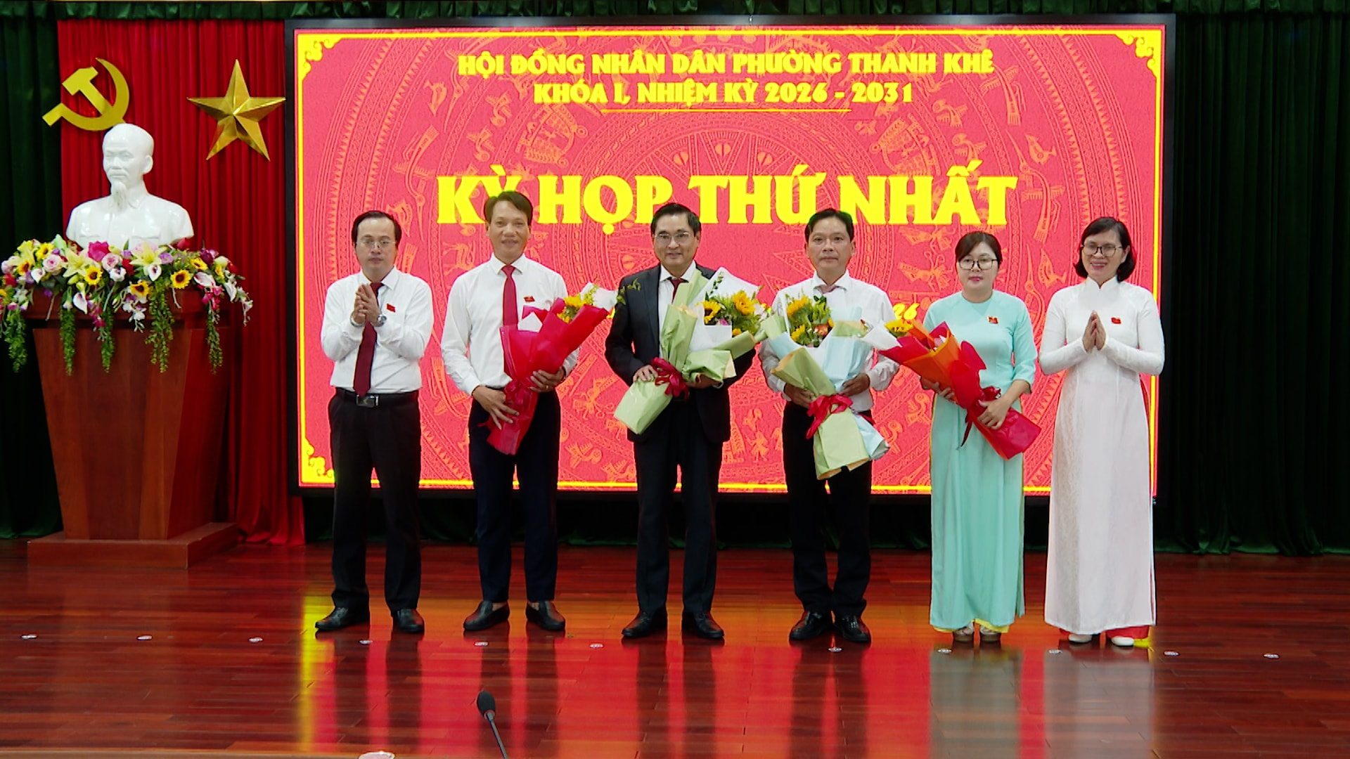 DUNG TIN.00_01_07_24.Still001