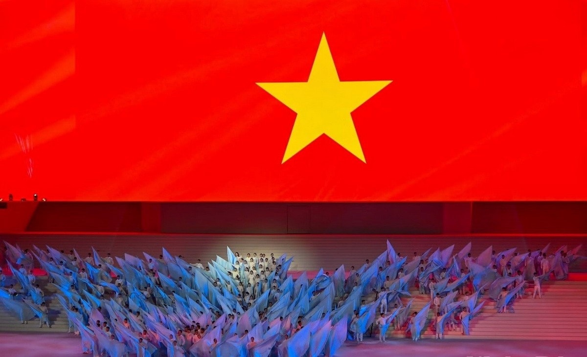 to-quoc-trong-tim2.jpg