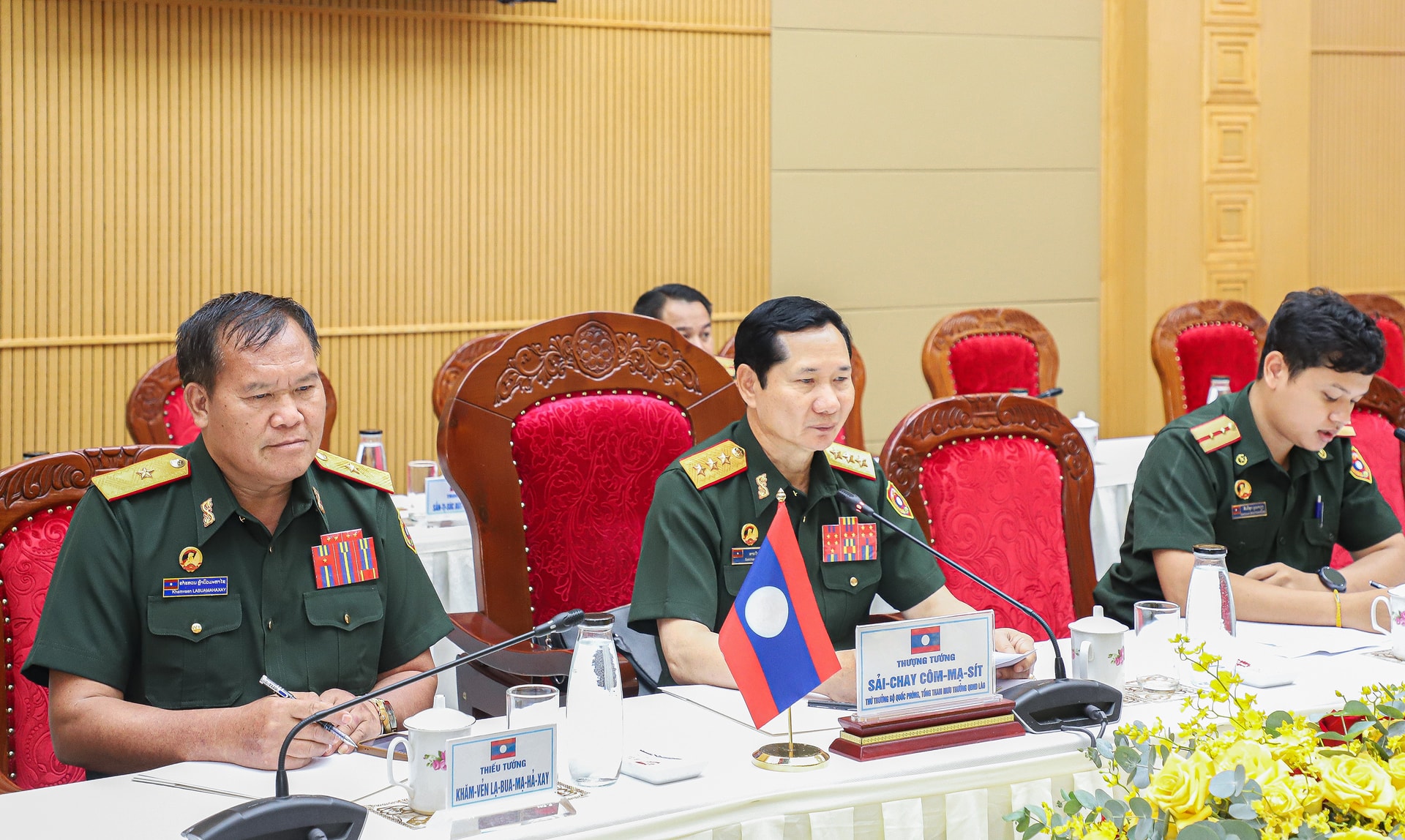 3-4 lao