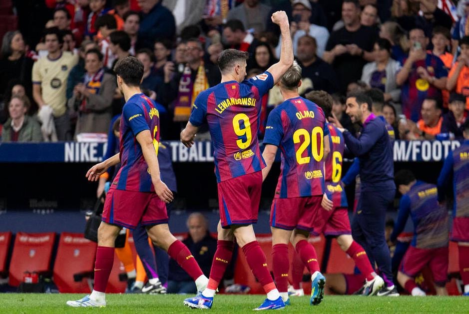 Lewandowski ghi bàn quyết định giúp Barcelona giành 3 điểm.