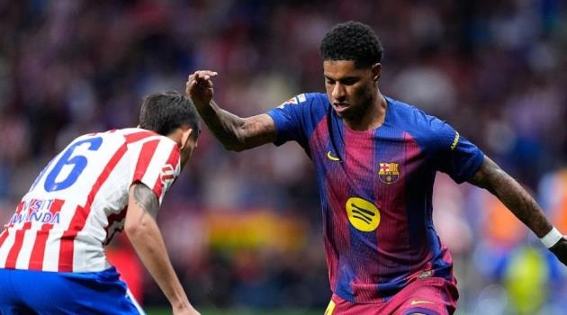 Rashford tỏa sáng khi được đá chính tại Barcelona.