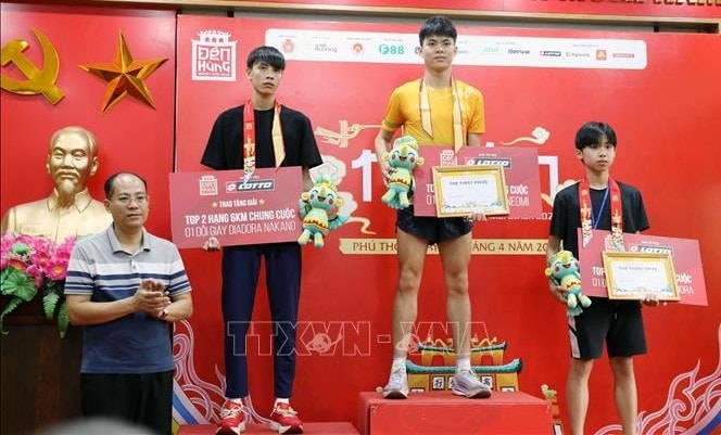cdnmedia.baotintuc.vn-upload-yzmstsdtjb0m07hfj2ga-files-2026-04-01-_marathon-050426-4.jpg