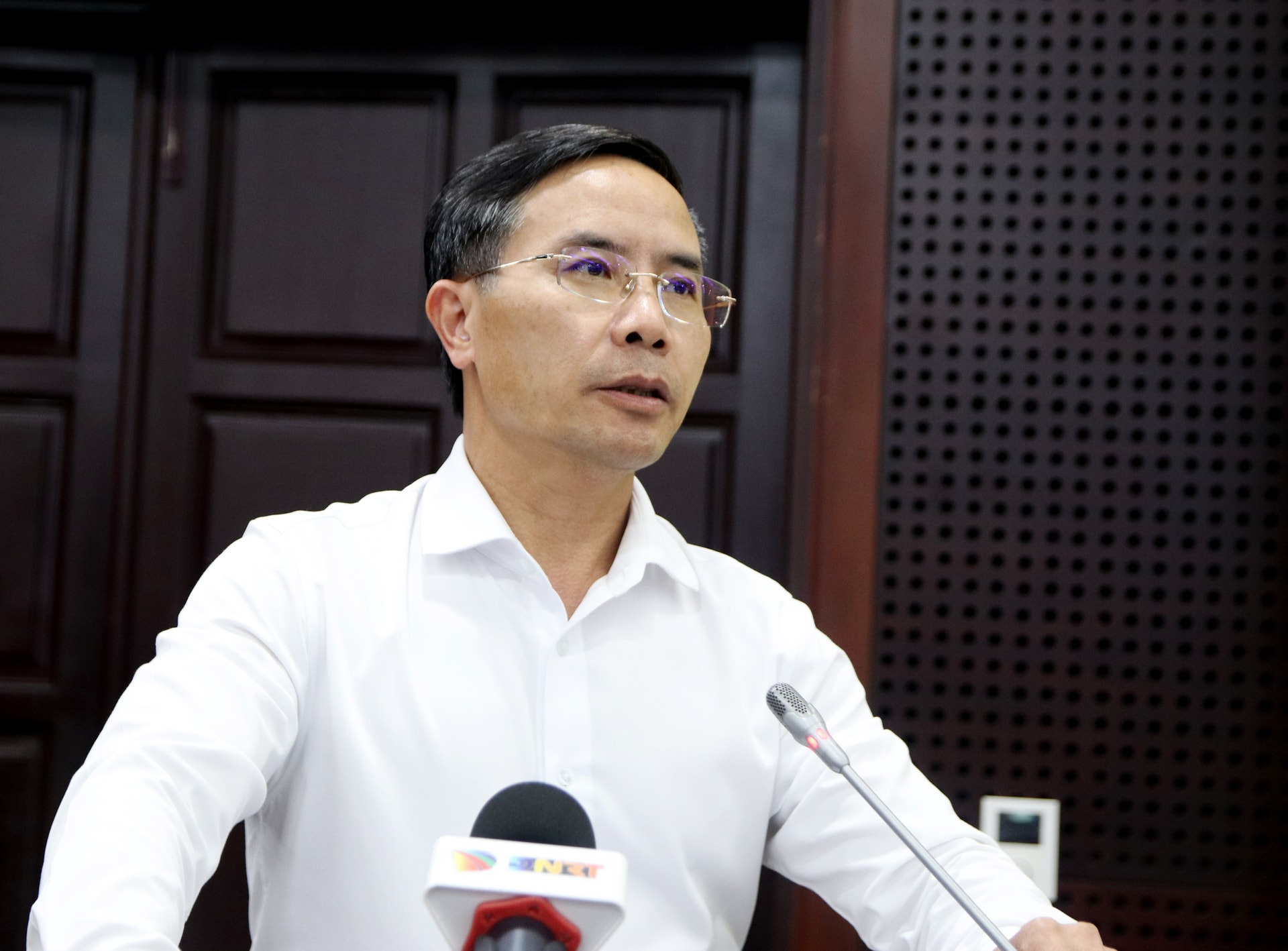 Ủy viên Trung ương Đảng, Phó Bí thư Thành ủy, Chủ tịch UBND thành phố Phạm Đức Ấn kết luận hội nghị. Ảnh: TRONG