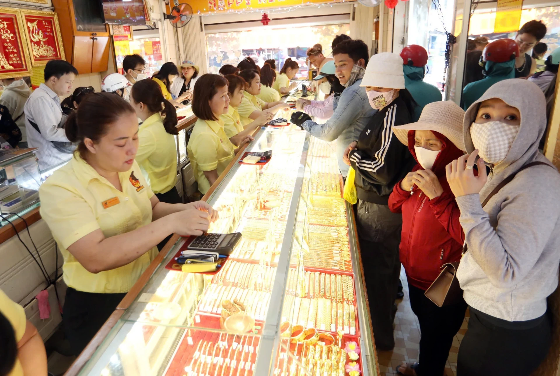 Giá vàng chiều nay 9/4/2026: Vàng SJC, vàng nhẫn BTMC, BTMH, Doji, Phú Quý