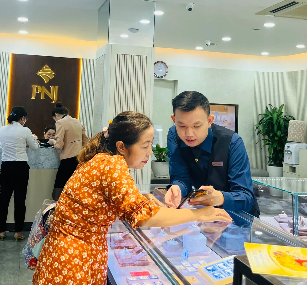 Giá vàng chiều nay 10/4/2026: Vàng SJC, vàng nhẫn BTMC, BTMH, Doji, Phú Quý