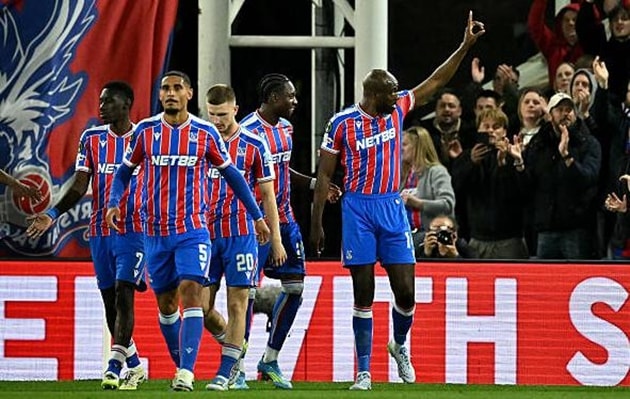 Crystal Palace ăn mừng chiến thắng trước Fiorentina tại Selhurst Park